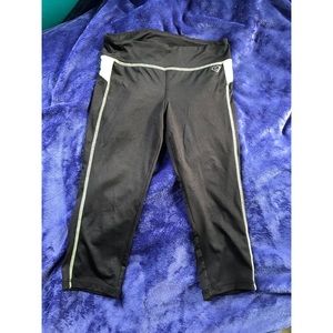 Black and Neon Cropped Leggings